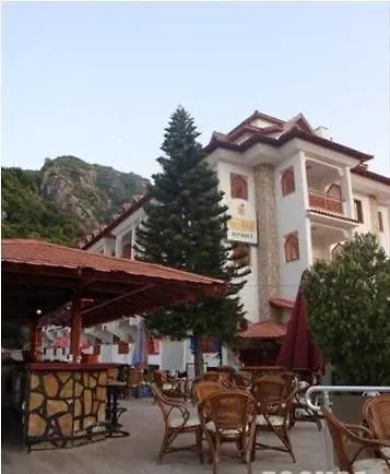 Melita Apart Hotel İçmeler 3*,